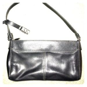 Anne Klein black purse
